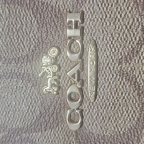 COACH SIGNATURE TOTE BAG